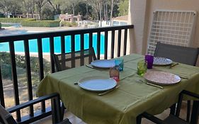 Studio cabine vu sur piscine
